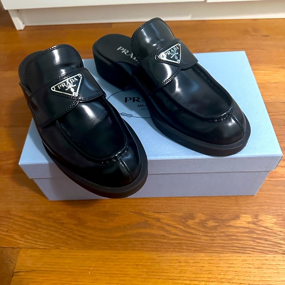 Prada women’s brushed mule - Picture 3 of 13